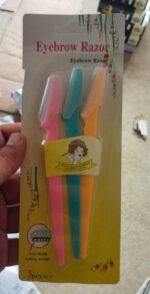 tinkle-eyebrow-razor-hair-trimmer-shaver-and-tough-up-tool-facial-razor-for-girls-2